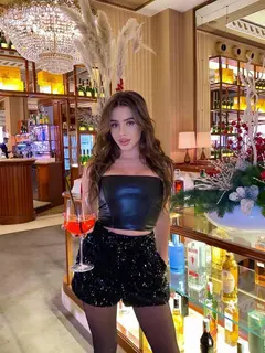 Eleanor profile in Phuket