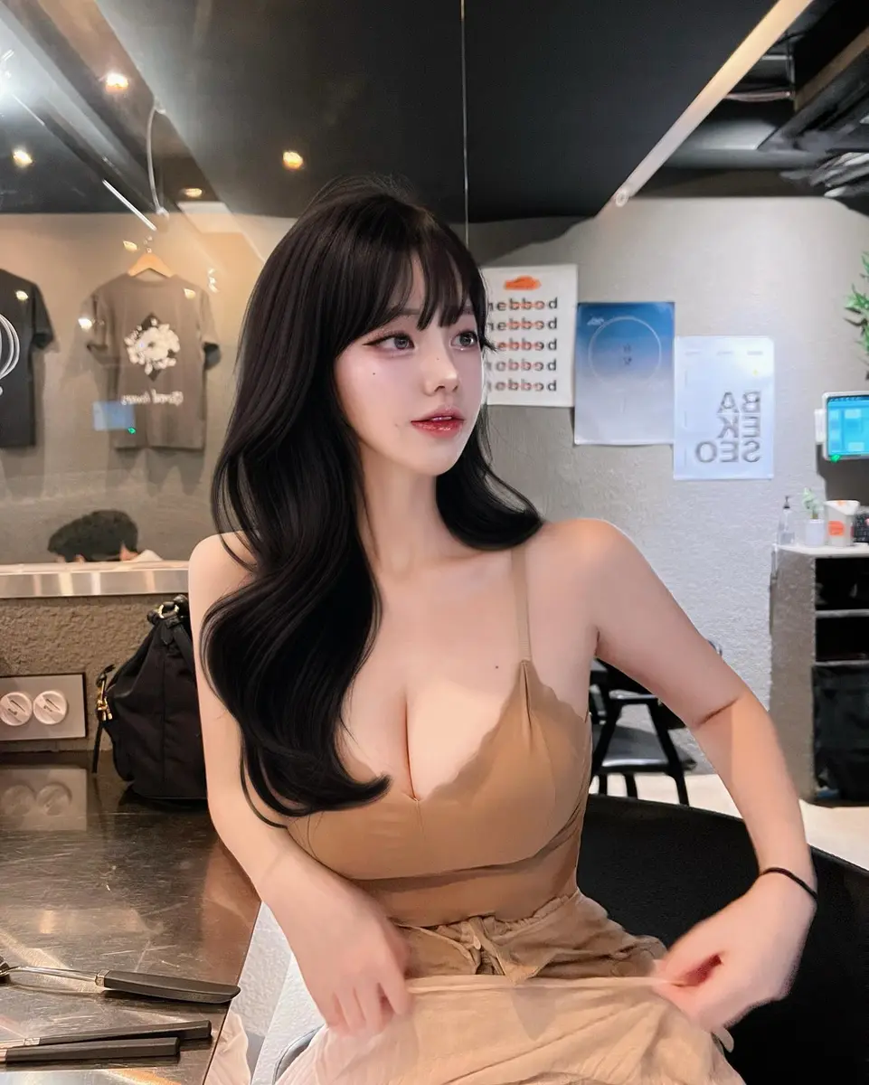 Sayuri profile in Phuket